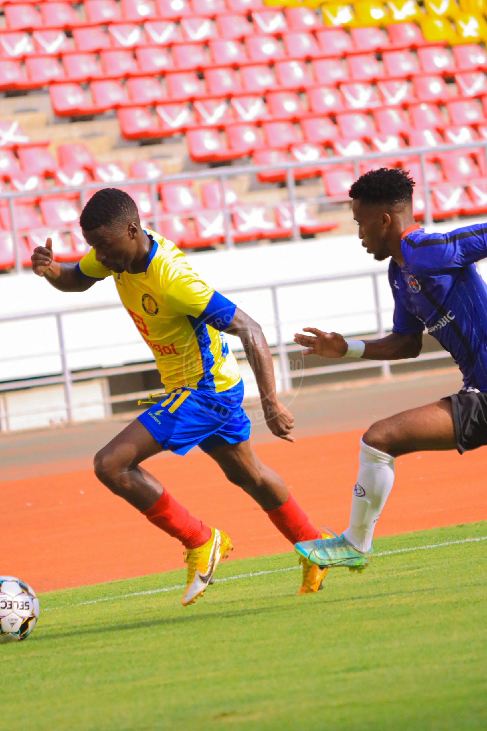 Petro de Luanda de Alexandre Santos sofre primeira derrota no Girabola -  Angola - Jornal Record