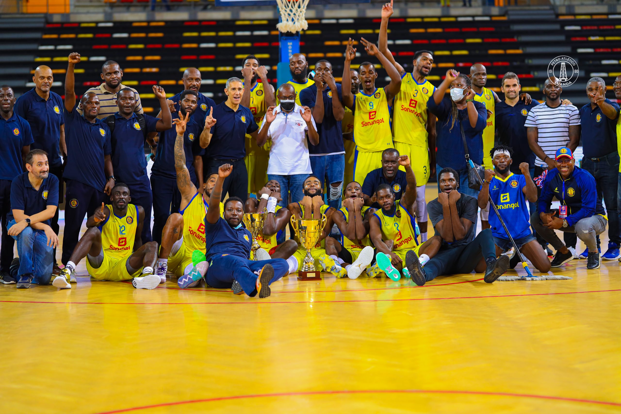 Nacional de Basquetebol - Petro de Luanda 97 - 61 Vila Clotilde 