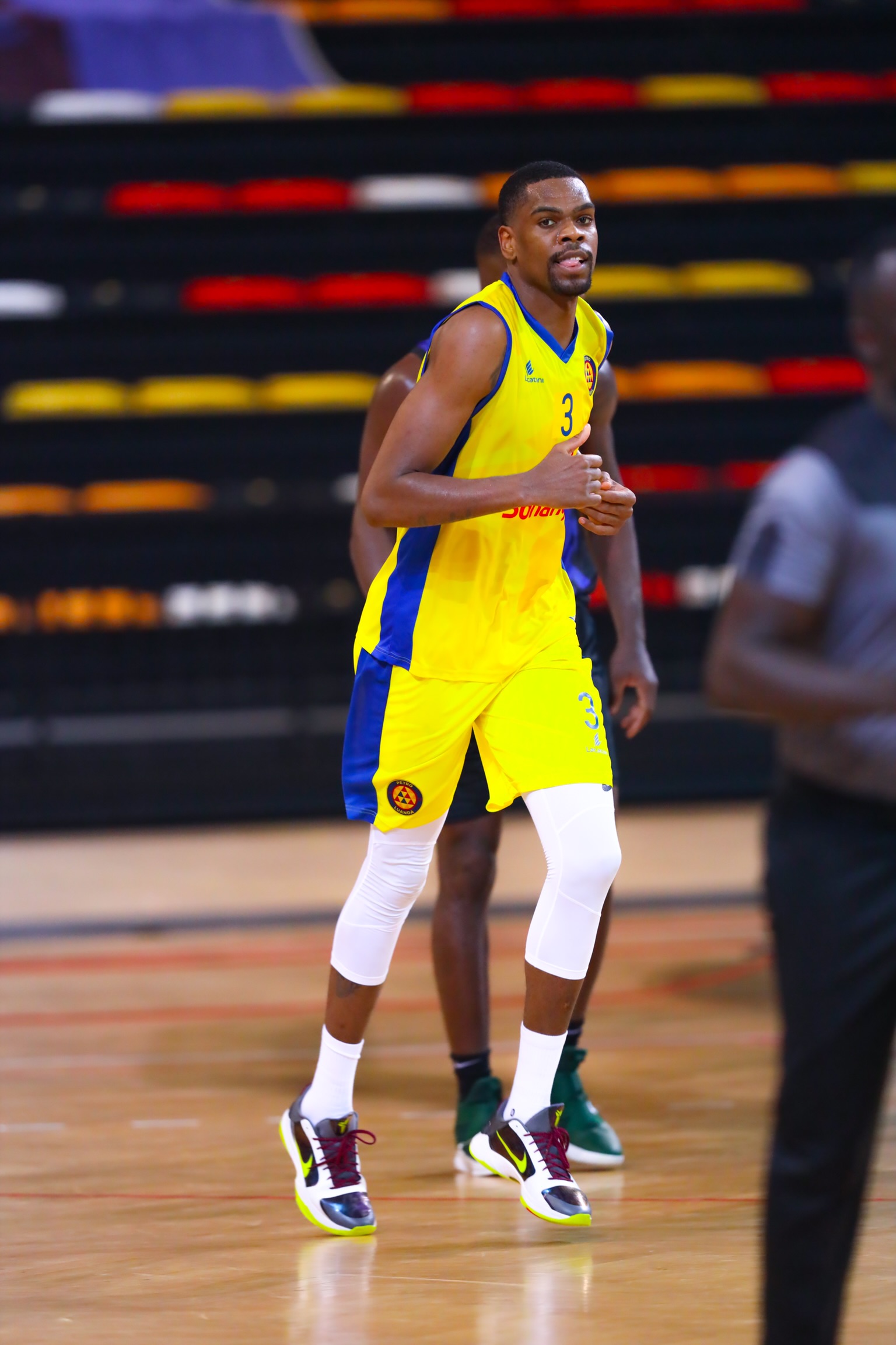 Petro de Luanda confirma superioridade, bate o Interclube e vence  Campeonato Nacional de Basquetebol - AngoRussia