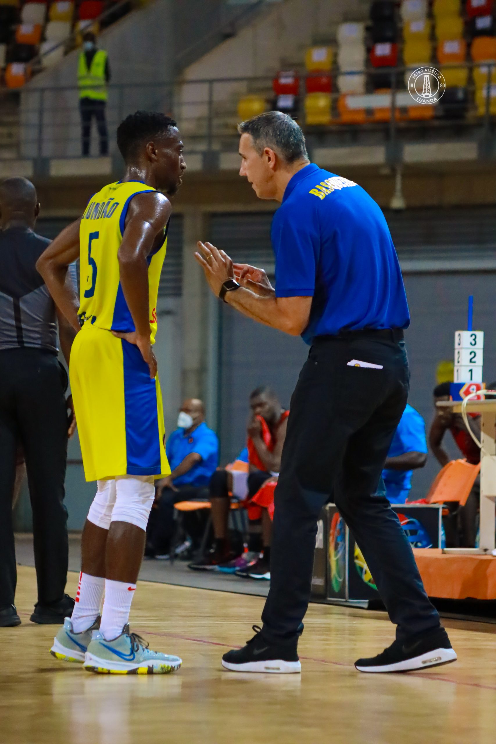 Clube Desportivo 1º de Agosto - Basquetebol: 1º de Agosto derrota Petro