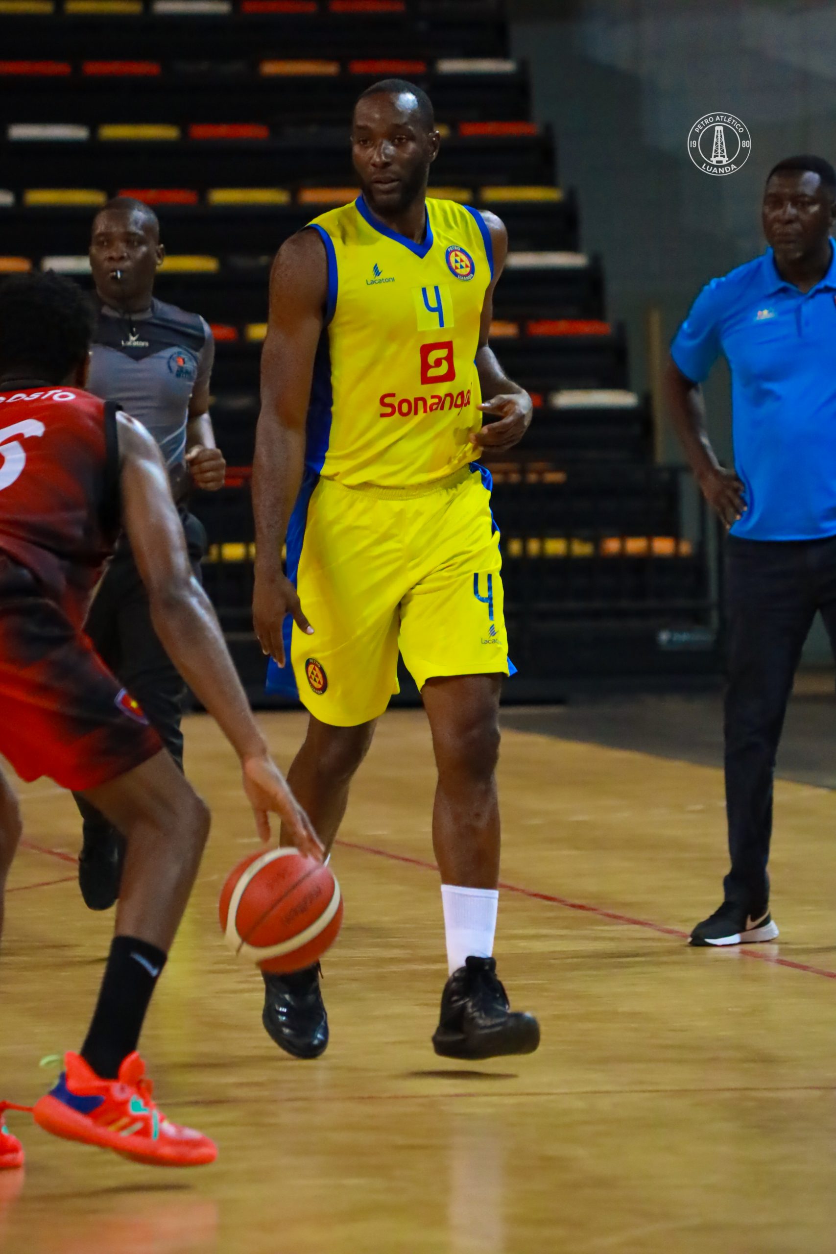 Sport Angola1 - Basquetebol: D´Agosto e Petro procuram hoje dia 01