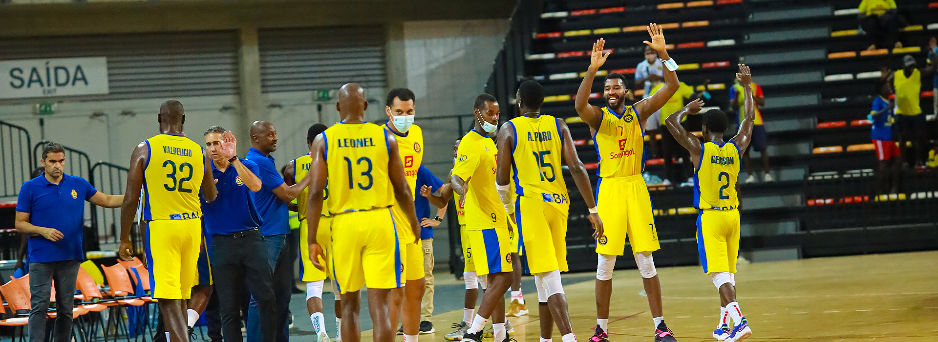 Petro de Luanda com vassoura afasta pequeno Vila Clotilde e é o primeiro  finalista do Unitel Basquetebol – RNA