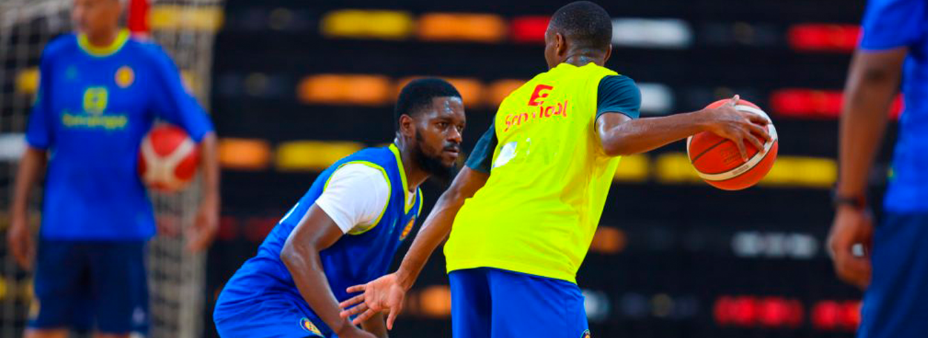 É ELE! 🐐 A equipa principal de basquetebol do Petro de Luanda