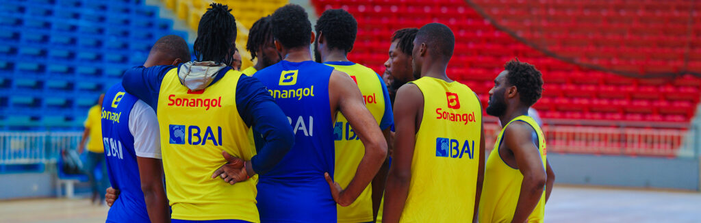 Jornal de Angola - Notícias - Basquetebol: Atletas do Petro integram hoje  grupo de trabalho