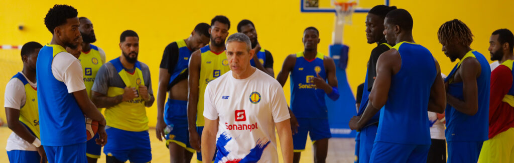 Basquetebol: Petro de Luanda aplica vassourada ao Interclube e